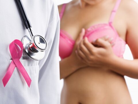 Беременность в раннем возрасте защитит от рака груди