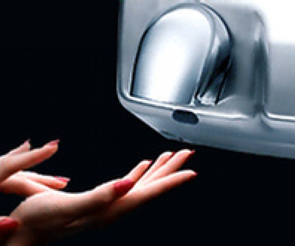 В некоторых случаях сушка рук после мытья вредна